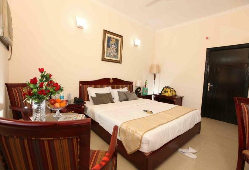 Семейный Номер, Kridha Residency   Opposite Prem Mandir Vrindavan