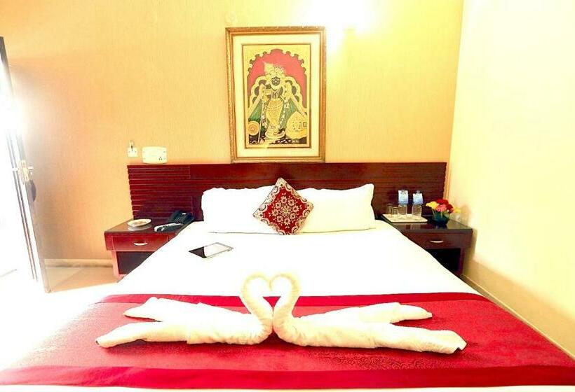 Номер Deluxe, Kridha Residency   Opposite Prem Mandir Vrindavan