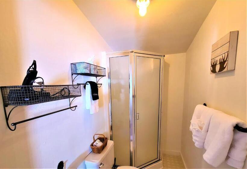 デラックスルーム, Mrs. Anderson's Lodging
