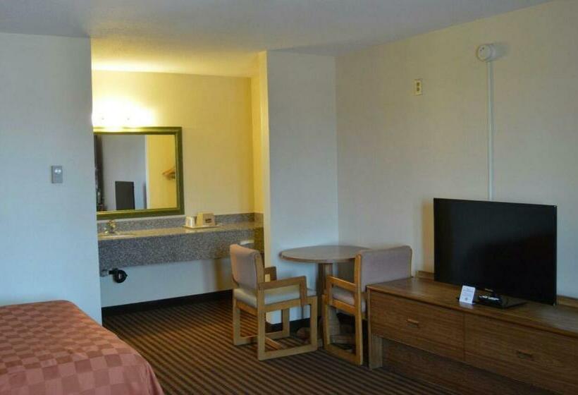 Стандартный Номер Кровать Кинг, Scottish Inn & Suites   Eau Claire