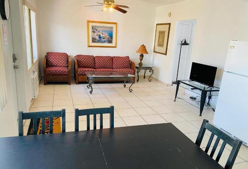 דירת חדר דלוקס, Beach Tide Motel