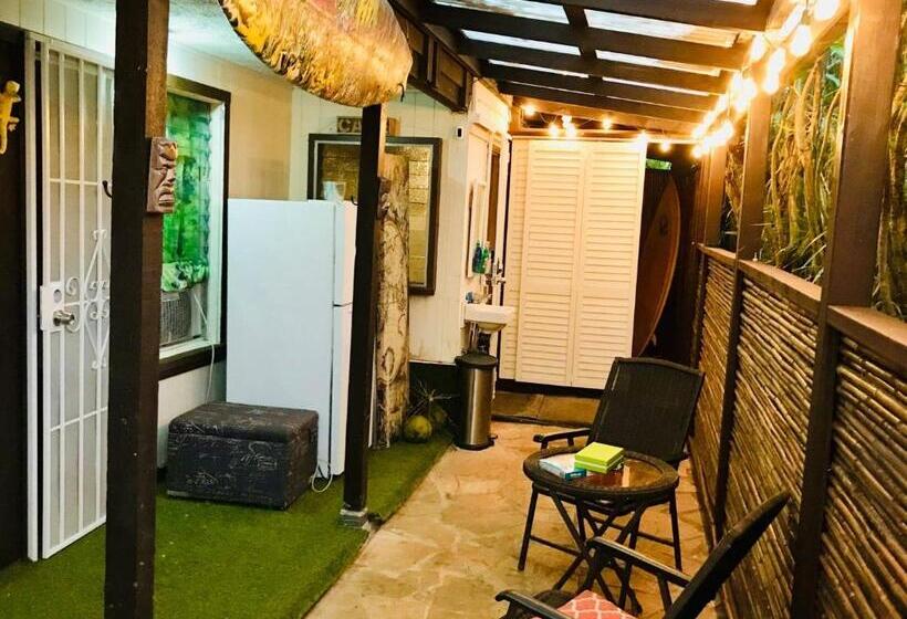 خانه 2 خوابه, Shaka Shak Guest House