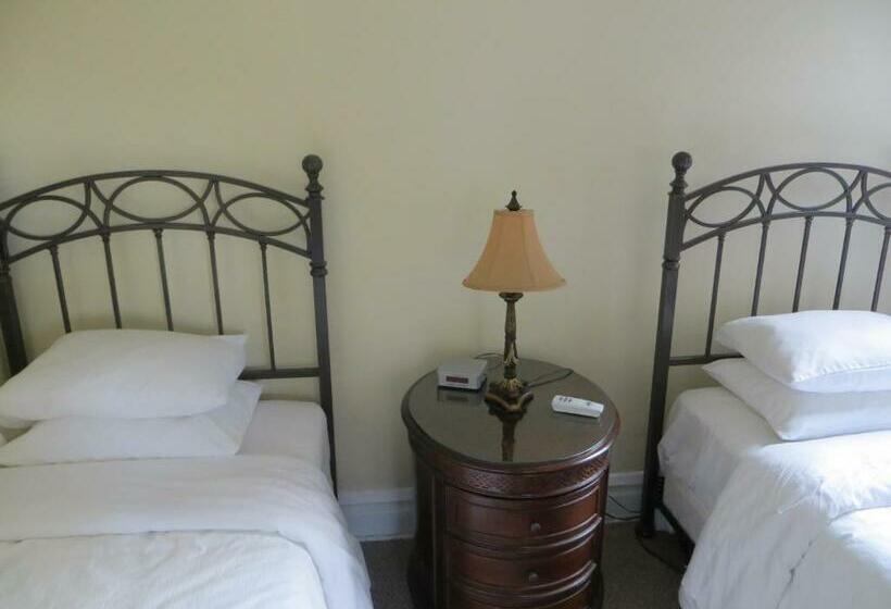 סוויטת 2 חדרי שינה, The Polo Inn Bridgeport U.s.a