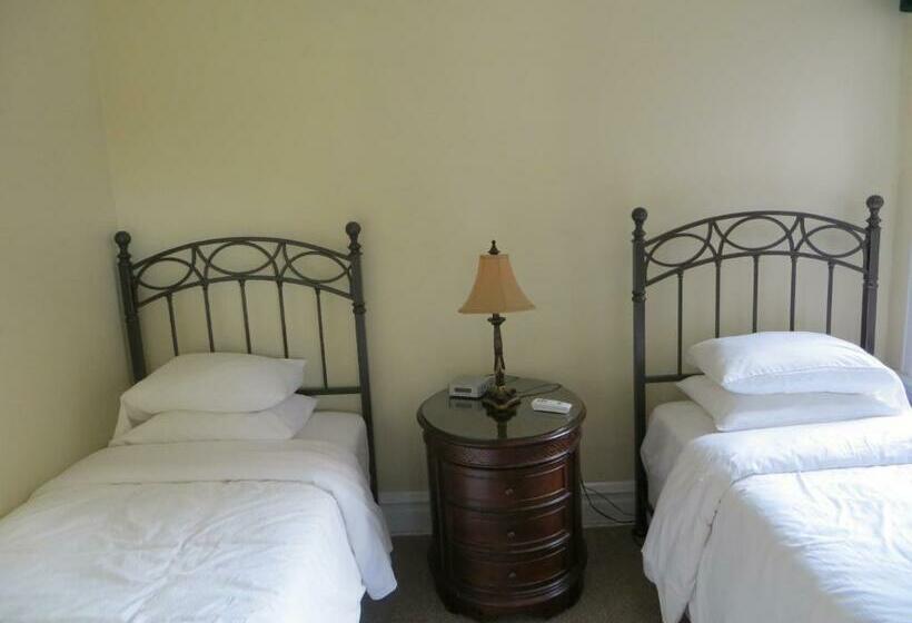 Suite 2 Soveværelser, The Polo Inn Bridgeport U.s.a