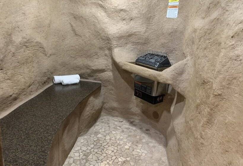 套房, Designer Inn And Suites