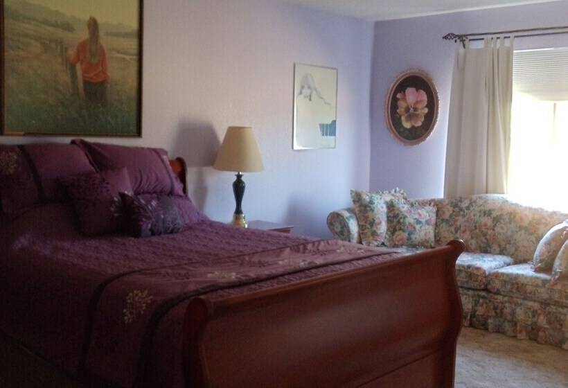패밀리 룸, The Branded Calf Bed & Breakfast