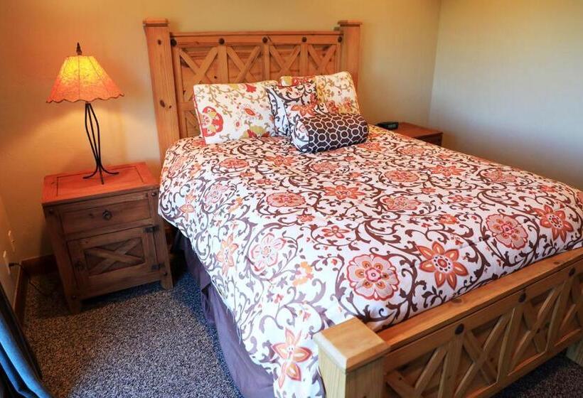 Дом 4 Спальни, Zion Ponderosa Ranch Resort