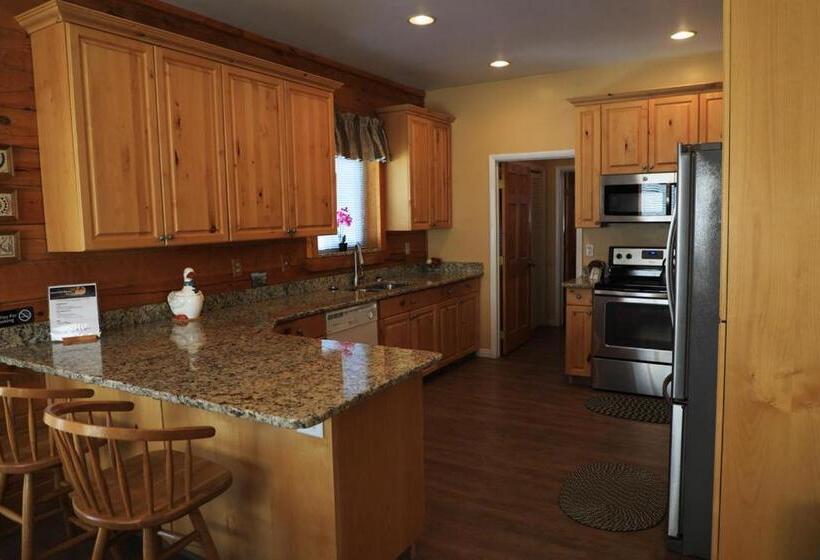Дом 3 Спальни, Zion Ponderosa Ranch Resort