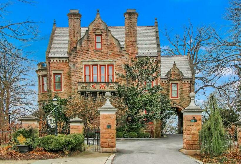 Президентский Люкс, The Gables At Stirling Guest