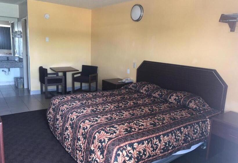 带大床的标准间, Lone Star Inn