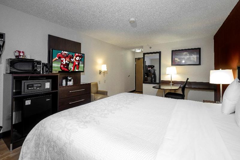 Номер Superior Кровать Кинг, Red Roof Inn Plus+ & Suites Malone