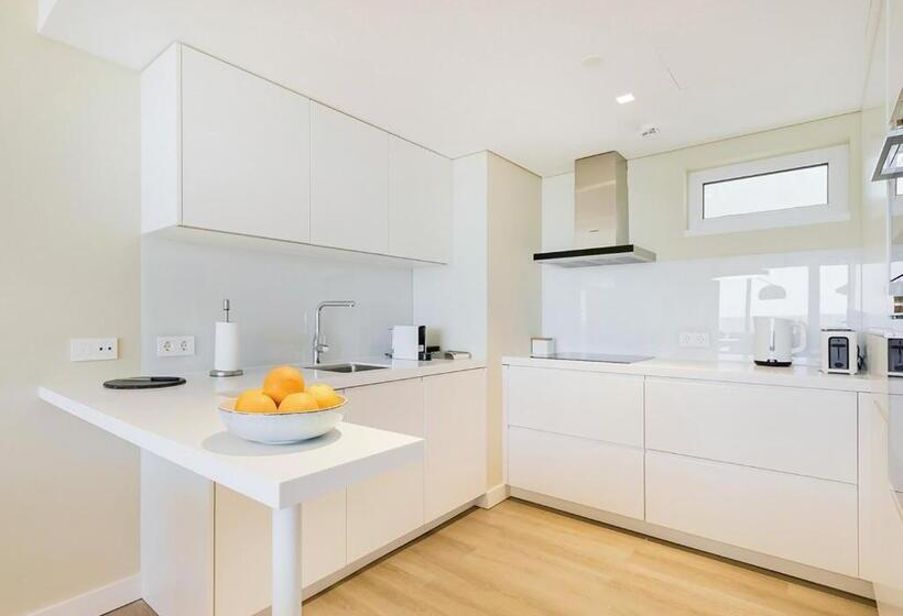 Апартаменты 4 Спальни, Dom Pedro Residences