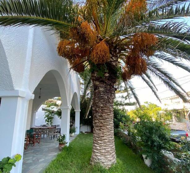 Номер Стандарт Вид на Горы, Achilleion