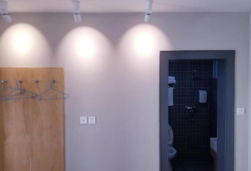 스탠다드 룸 더블 침대 2개, Fengma Feiyang Hostel