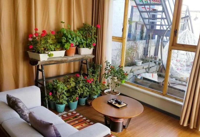 스탠다드 발코니 룸, Fengma Feiyang Hostel