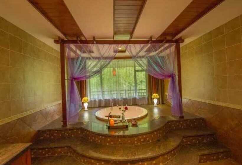 Romantic Room, Bluesky Hotel & Resort