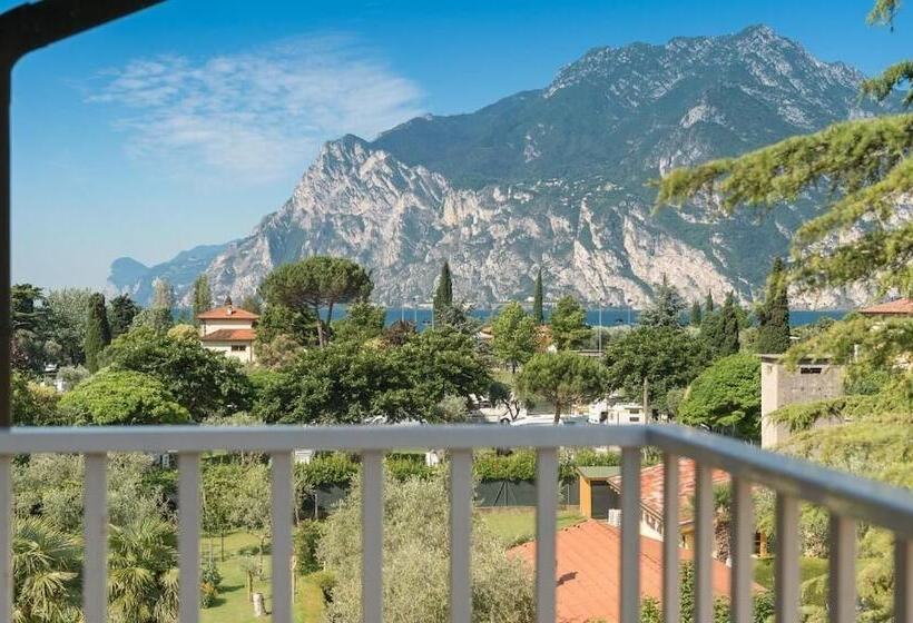 اتاق استاندارد یک نفره, Bike Garnì Villa Maria Torbole