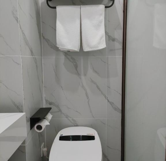 高级大房间, Shanghai Ange Hotel   Next To Longyang Road Subway Station, Near New Internatonal Expo Center