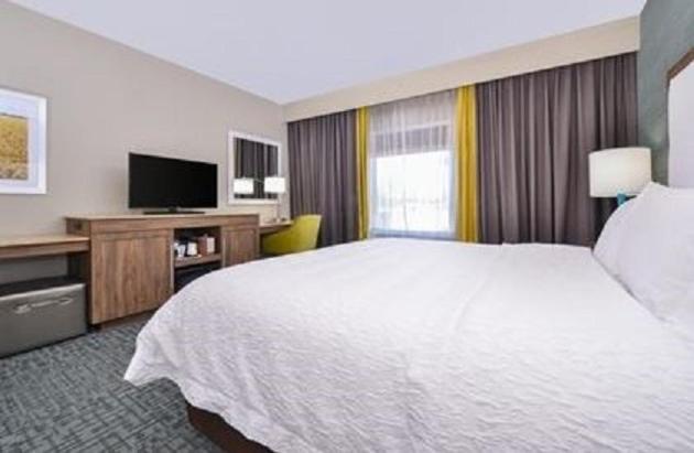 Стандартный Номер Кровать Кинг, Hampton Inn Emporia