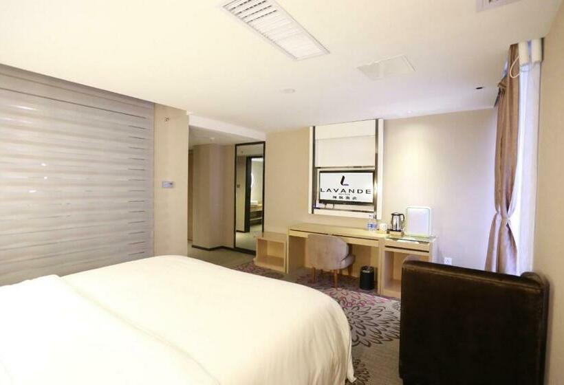 带大床的豪华间, Lavande  Guangzhou Tianhe Park Huangpu Avenue