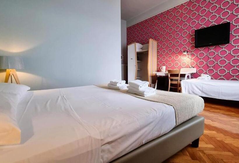 اتاق راحتی سه تخته, Locanda Al Volo Tor Bandena