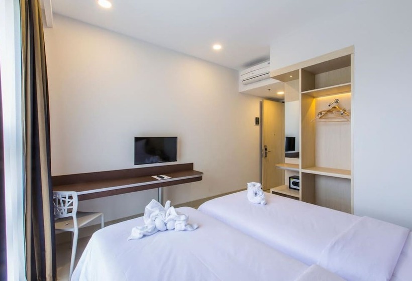 Номер Superior, Sparks Odeon Sukabumi   Artotel Curated