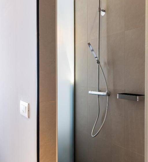 اتاق استاندارد سه نفره, Apartments And Rooms Lejletul