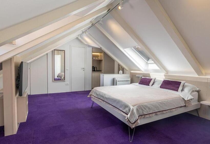 اتاق لوکس, Apartments And Rooms Lejletul