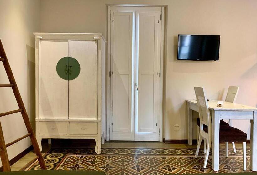 Студио Стандарт с Балконом, Porta Ronca   B&b, Suites & Apts