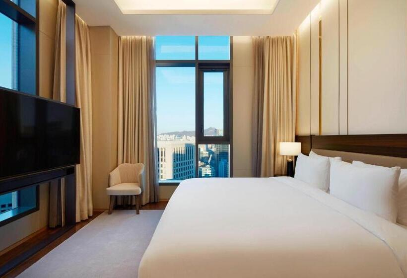 Президентский Люкс, Aloft Seoul Myeongdong