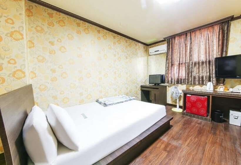 Номер Стандарт, Motel Sangmu Gwangju