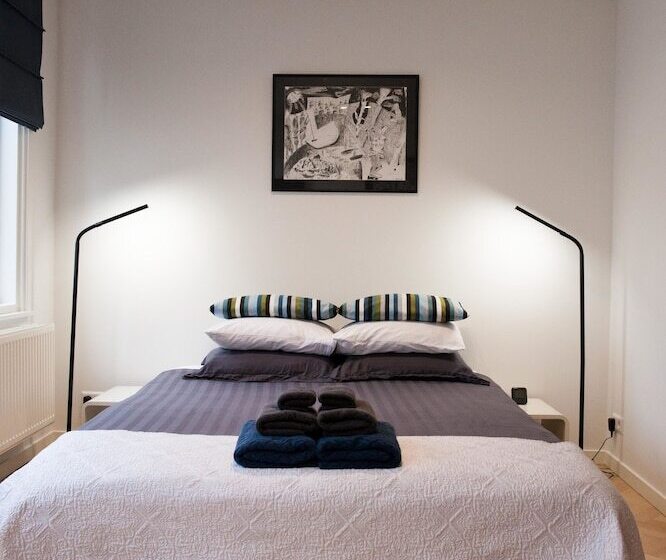 Четырехместный Номер Deluxe, Kuwadro Guesthouse Centrum