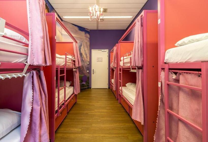 מיטה בחדר משותף, Hostelle   Women Only Hostel Amsterdam