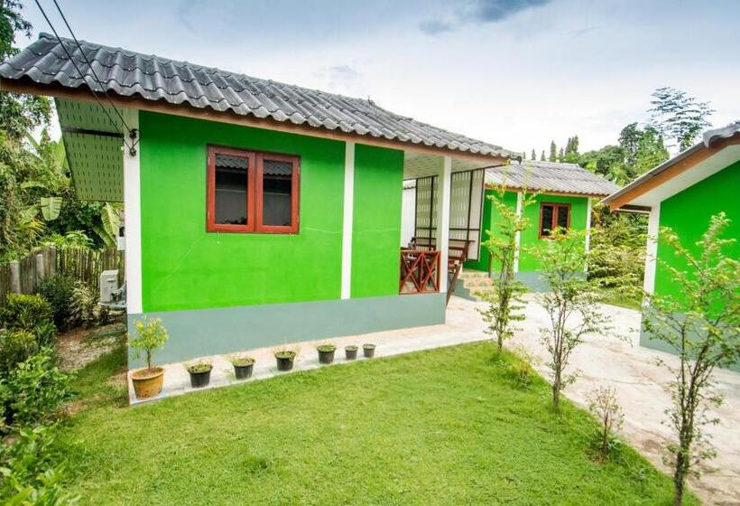 Номер Стандарт с Балконом, Sarm Mork Guest House