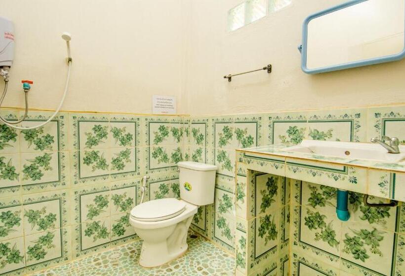 Номер Economy, Sarm Mork Guest House