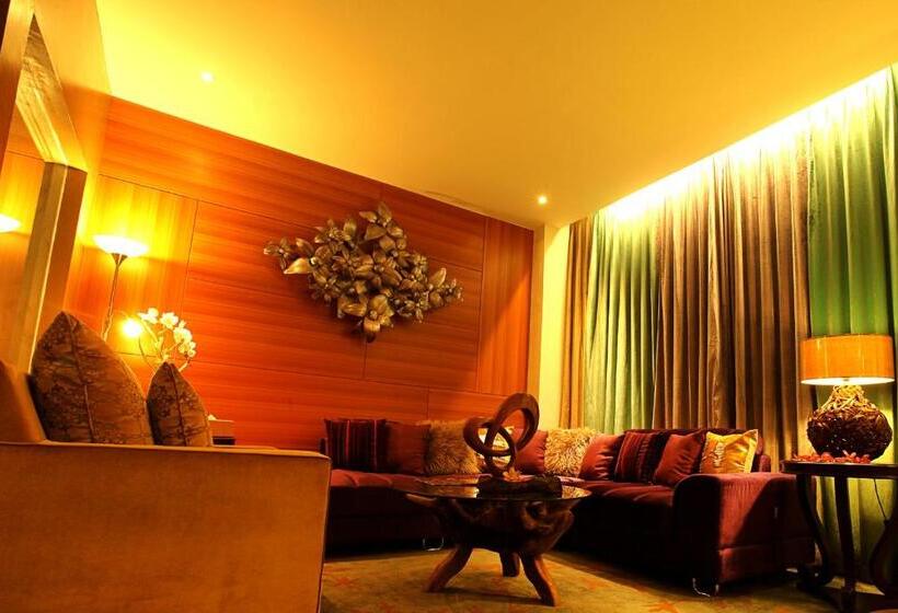 Номер Стандарт, Royal Asnof Hotel Pekanbaru