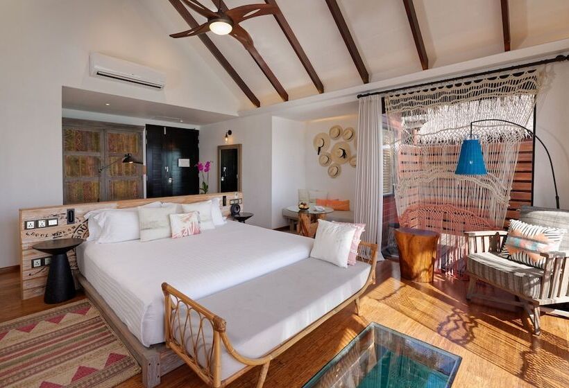 Вилла 1 Спальня, Grand Park Kodhipparu Maldives   Child Stay & Eat Free Until 30 Nov 2024