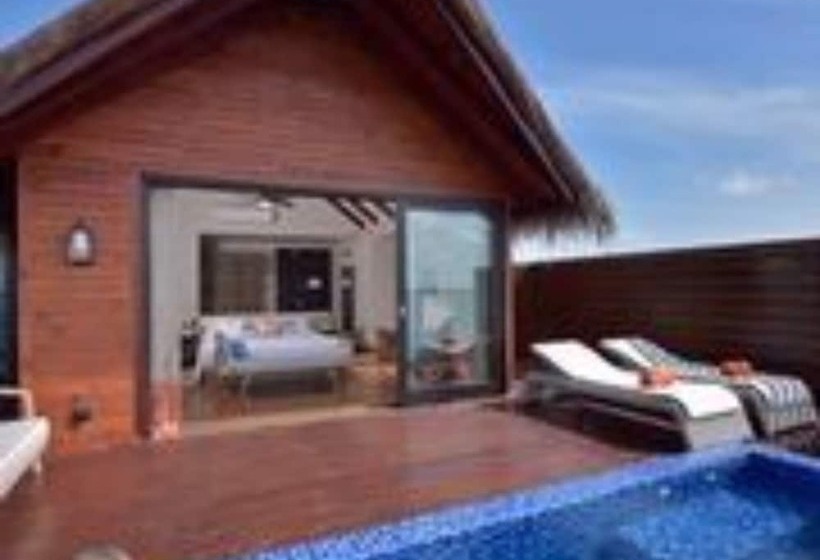 Вилла с 1 спальней и бассейном, Grand Park Kodhipparu Maldives   Child Stay & Eat Free Until 30 Nov 2024