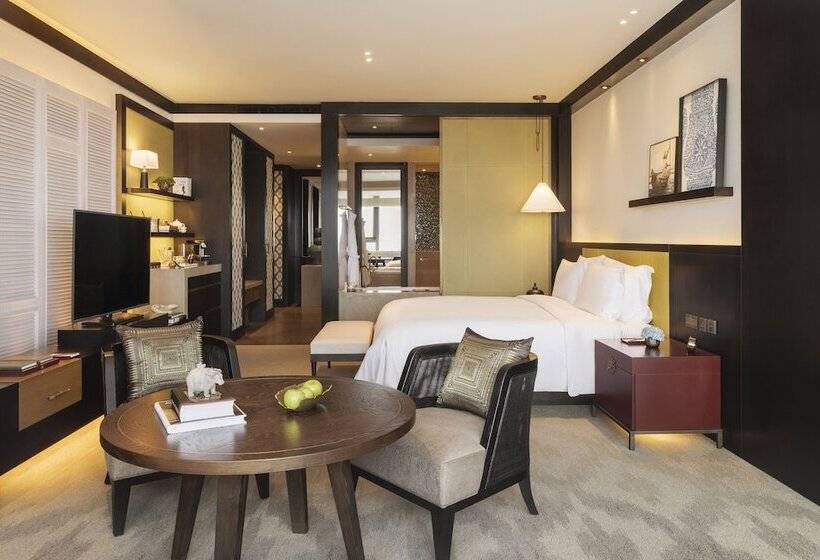 Номер Executive, Rosewood Phnom Penh