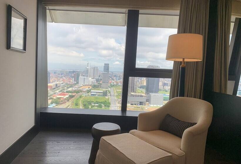 Люкс, Rosewood Phnom Penh
