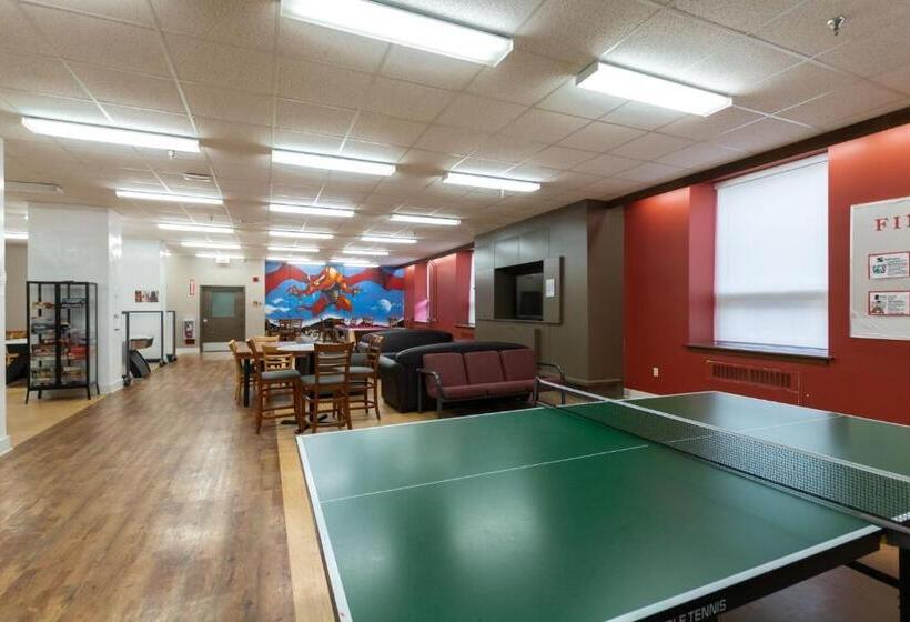 스탠다드 싱글 룸 공동욕실, Dalhousie University Accommodations