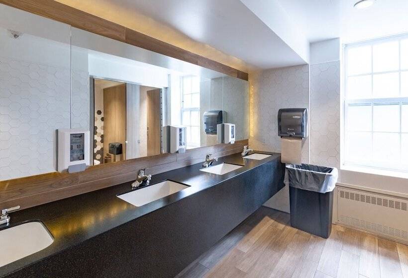 스탠다드 룸 공동 욕실, Dalhousie University Accommodations