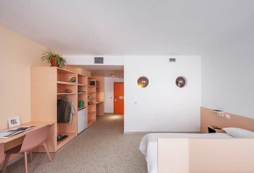Quarto standard, Loop Homes Tower Burjassot