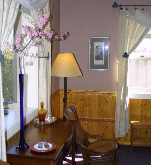 חדר סטנדרט פנימי, Arden Forest Inn