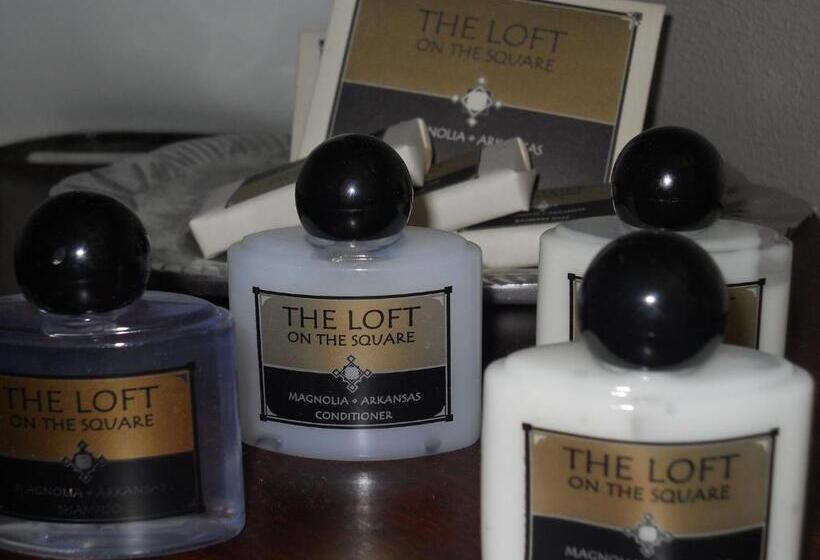 스위트, The Loft On The Square
