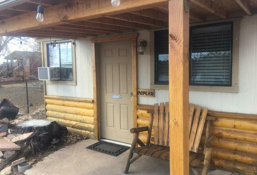 Люкс, Rainbows End Fishing Resort