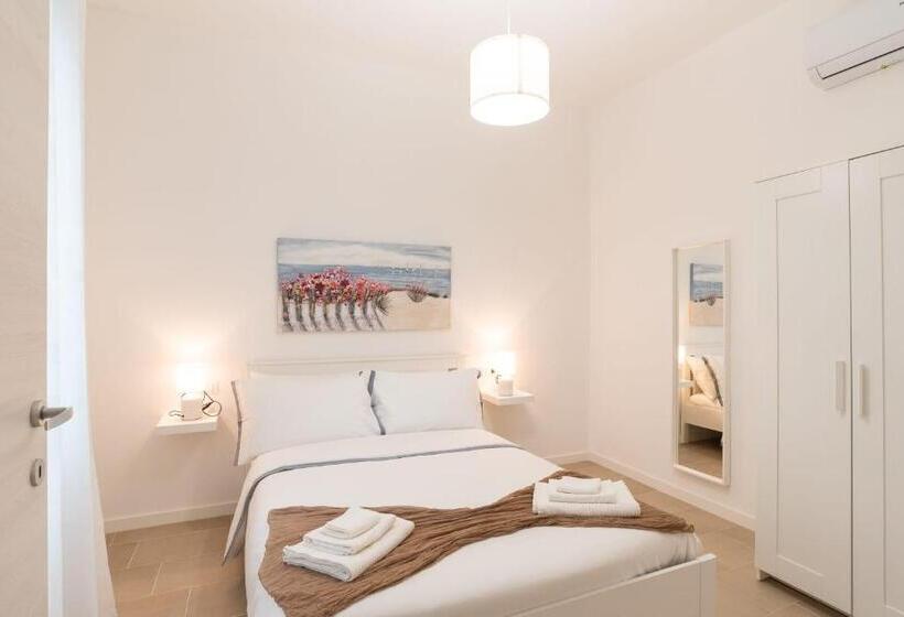 اتاق استاندارد چهار تخته, Mentana Guest House