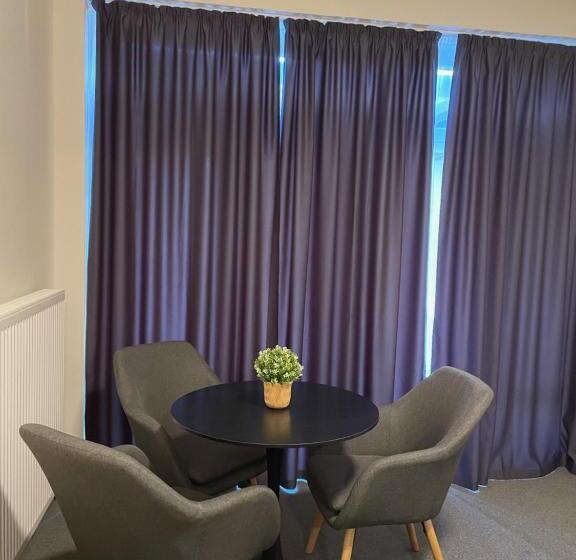 패밀리 룸, Apartmány Hrázní