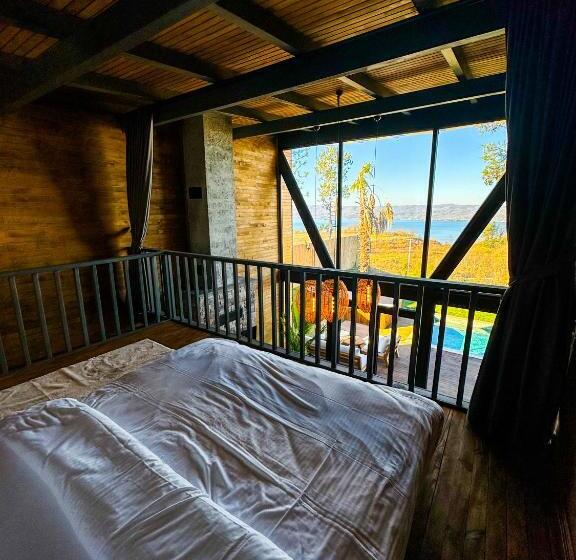 Номер Стандарт Вид на Озеро, Stay In Sapanca