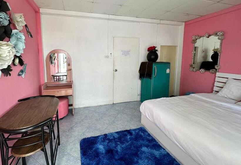 اتاق استاندارد با بالکن, Sea View Jomtien Guest House